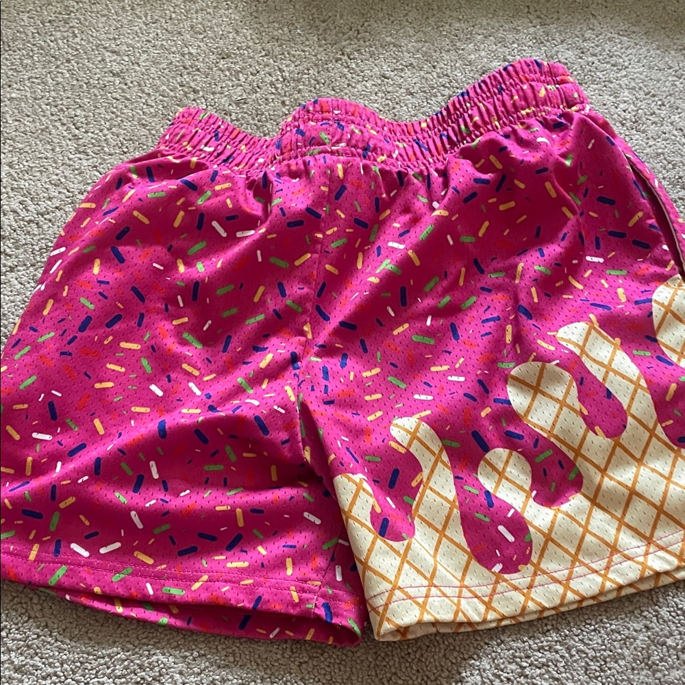 Colorful Sprinkle Patterned Shorts - Picture 4 of 4